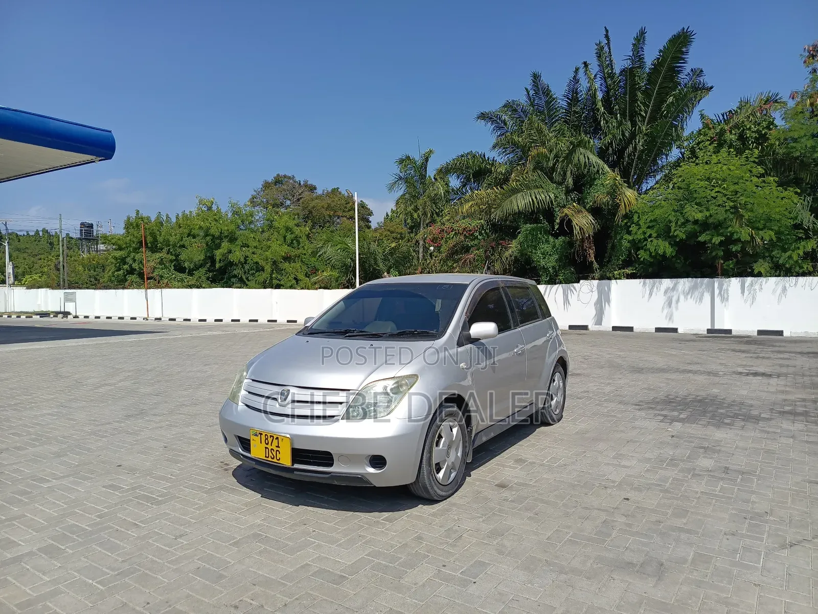 Toyota IST 2004 Silver