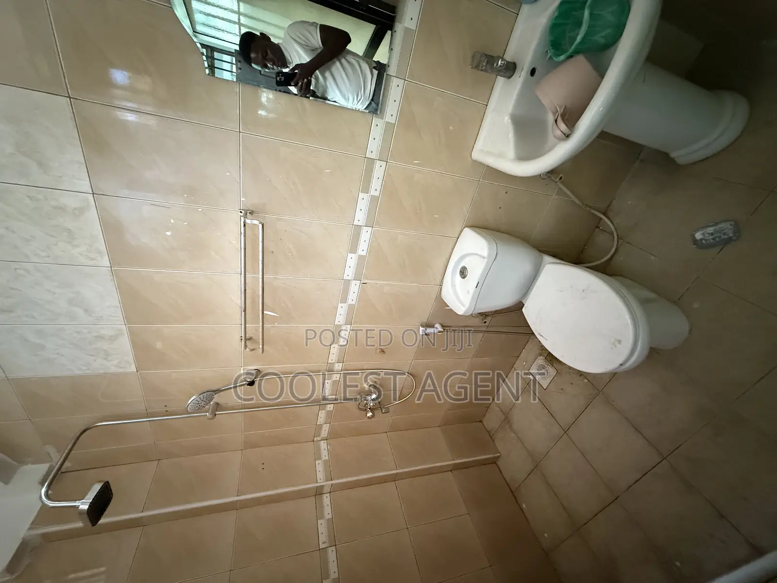 2bdrm Apartment in Coolest Estate, Msasani for rent