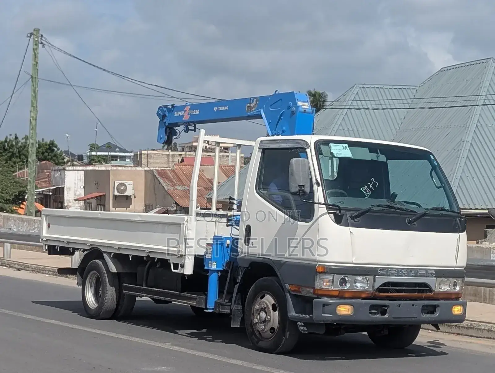 Mitsubishi Canter Crane 4d35