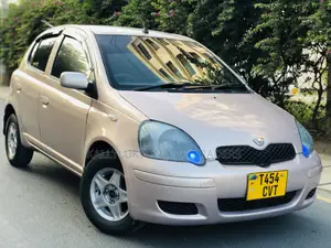 Toyota Vitz 2003 Pink