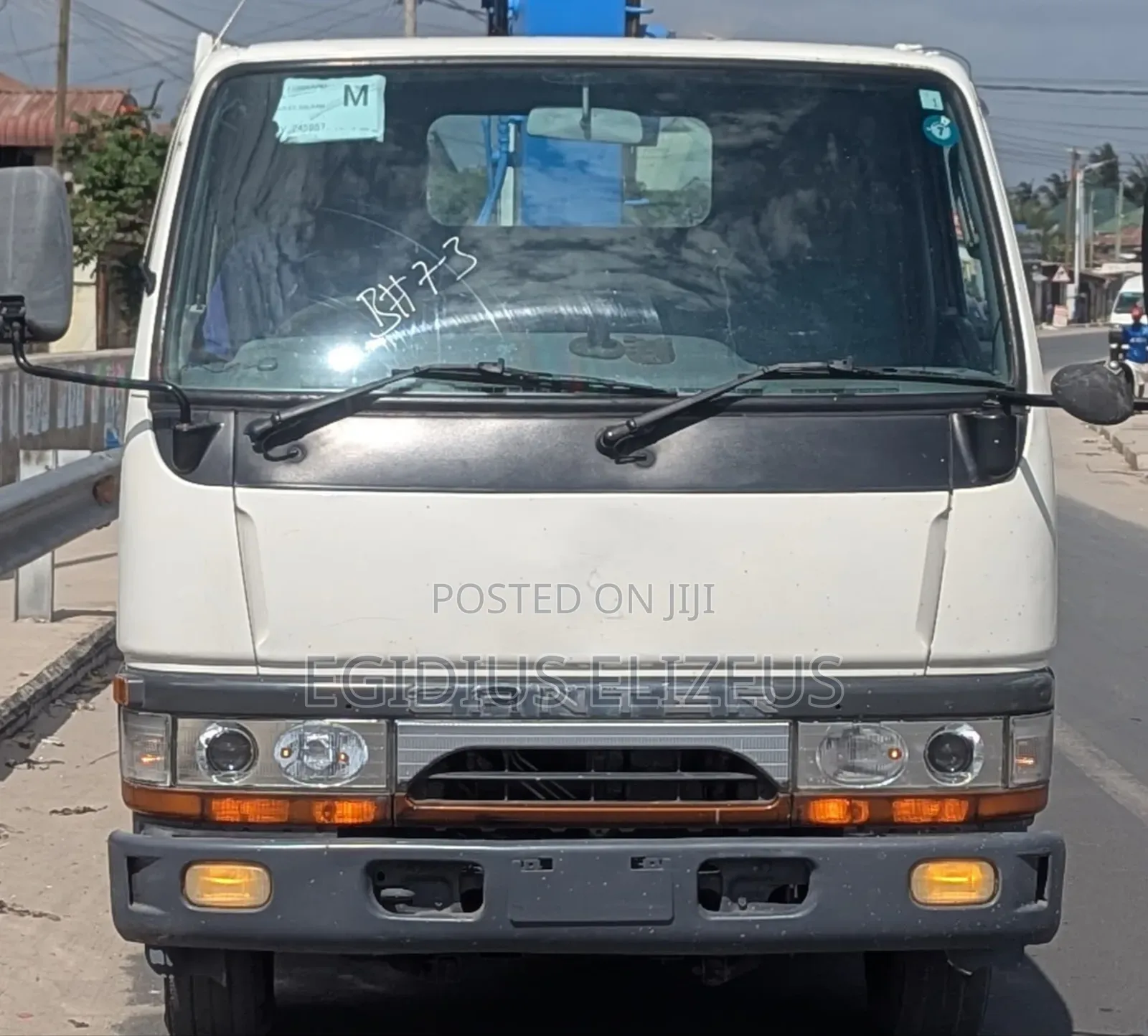 Mitsubishi Canter 1998 White