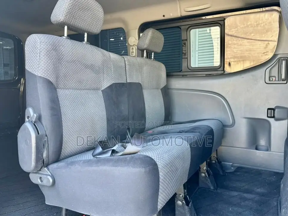 Nissan Caravan 2010 Black