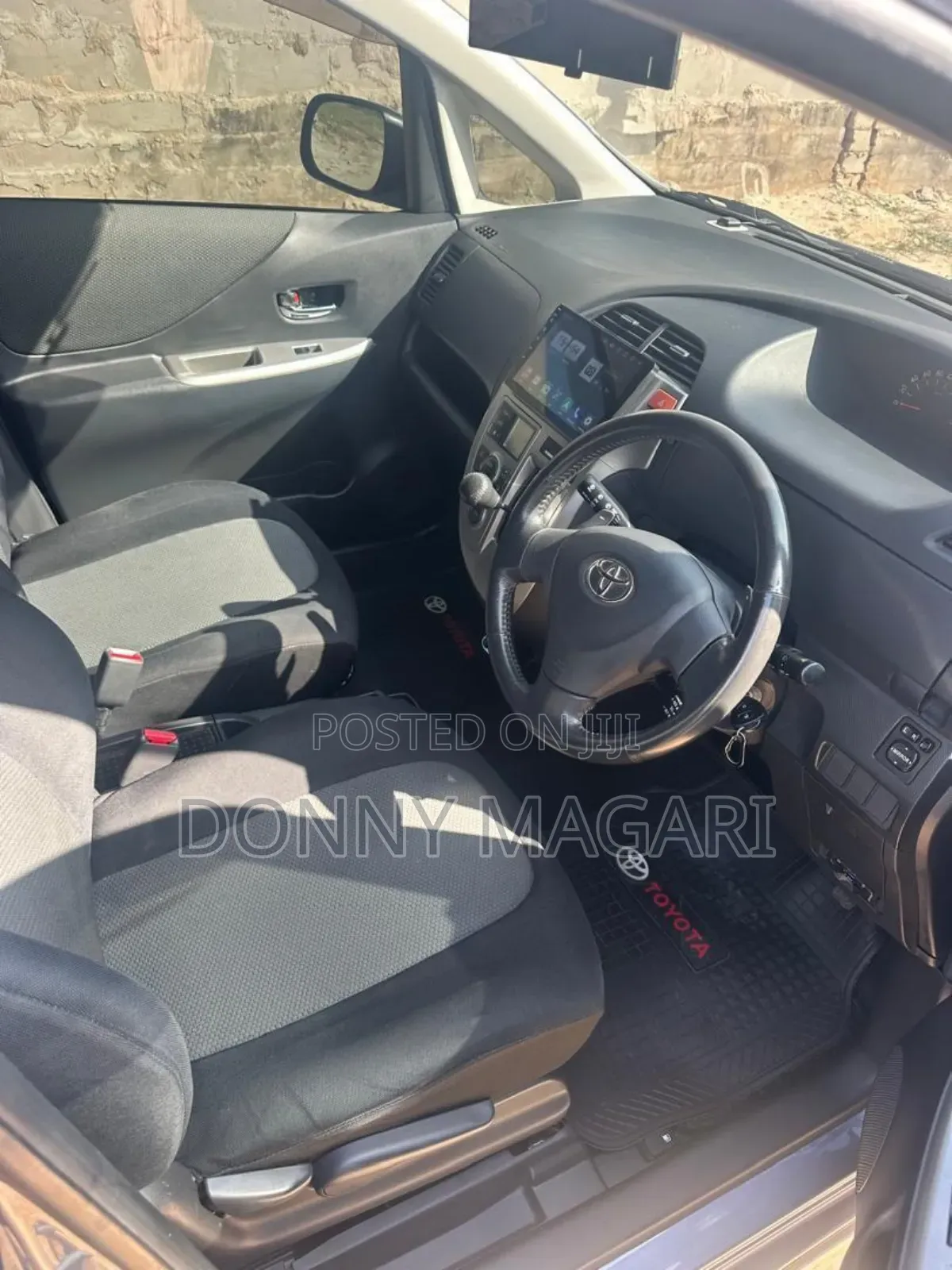 Toyota Ractis 1.5 AWD 2006 Gray