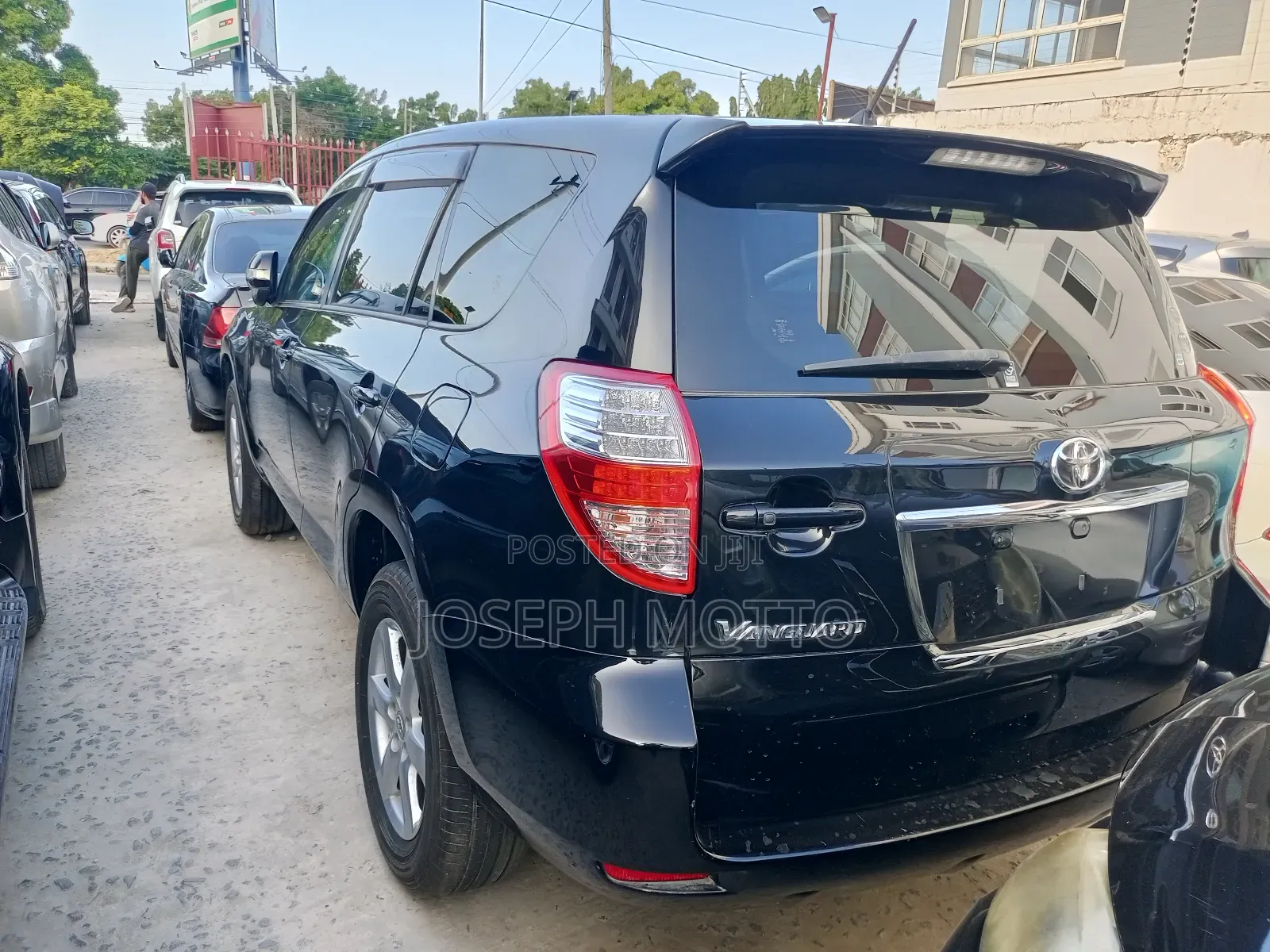 Toyota Vanguard 2010 Black