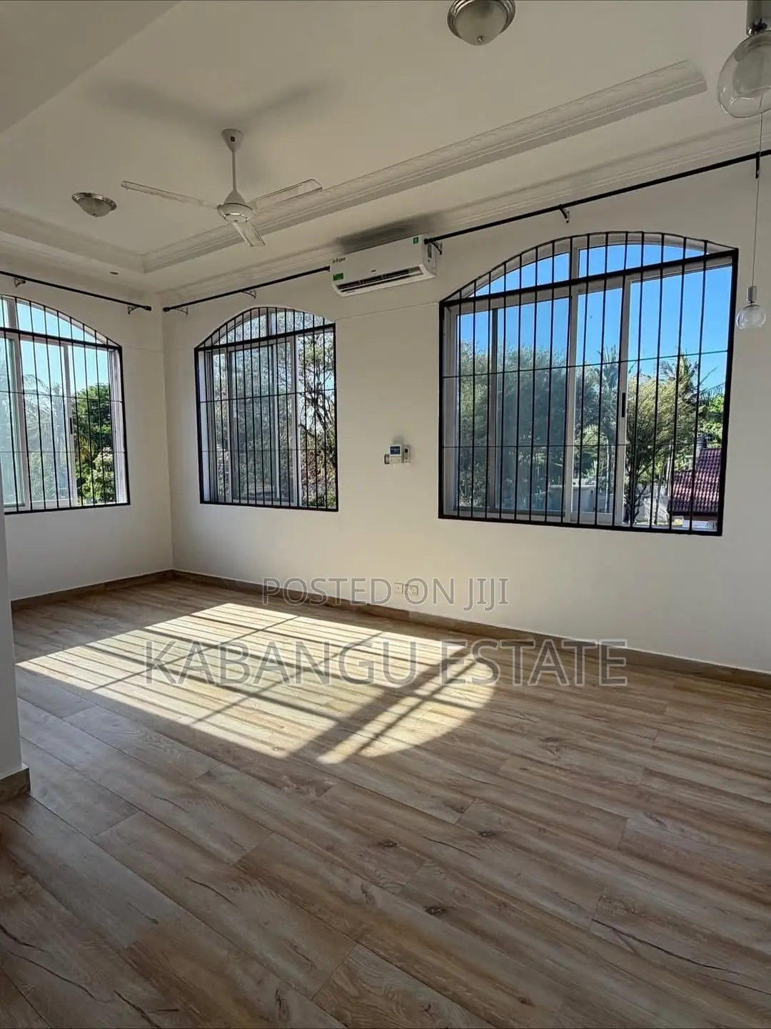 Furnished 4bdrm Villa in Oysterbay for rent
