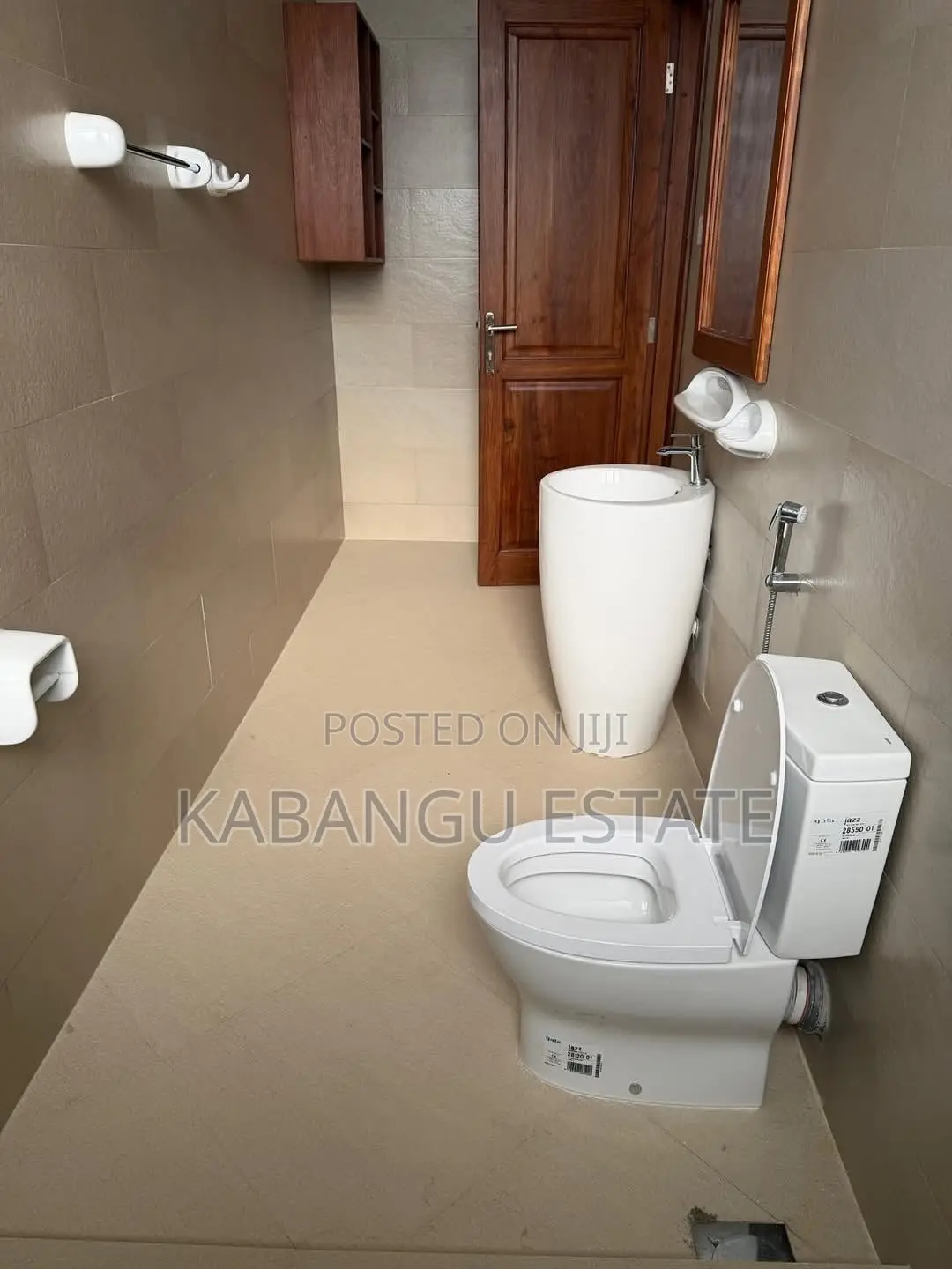 Furnished 4bdrm Villa in Oysterbay for rent