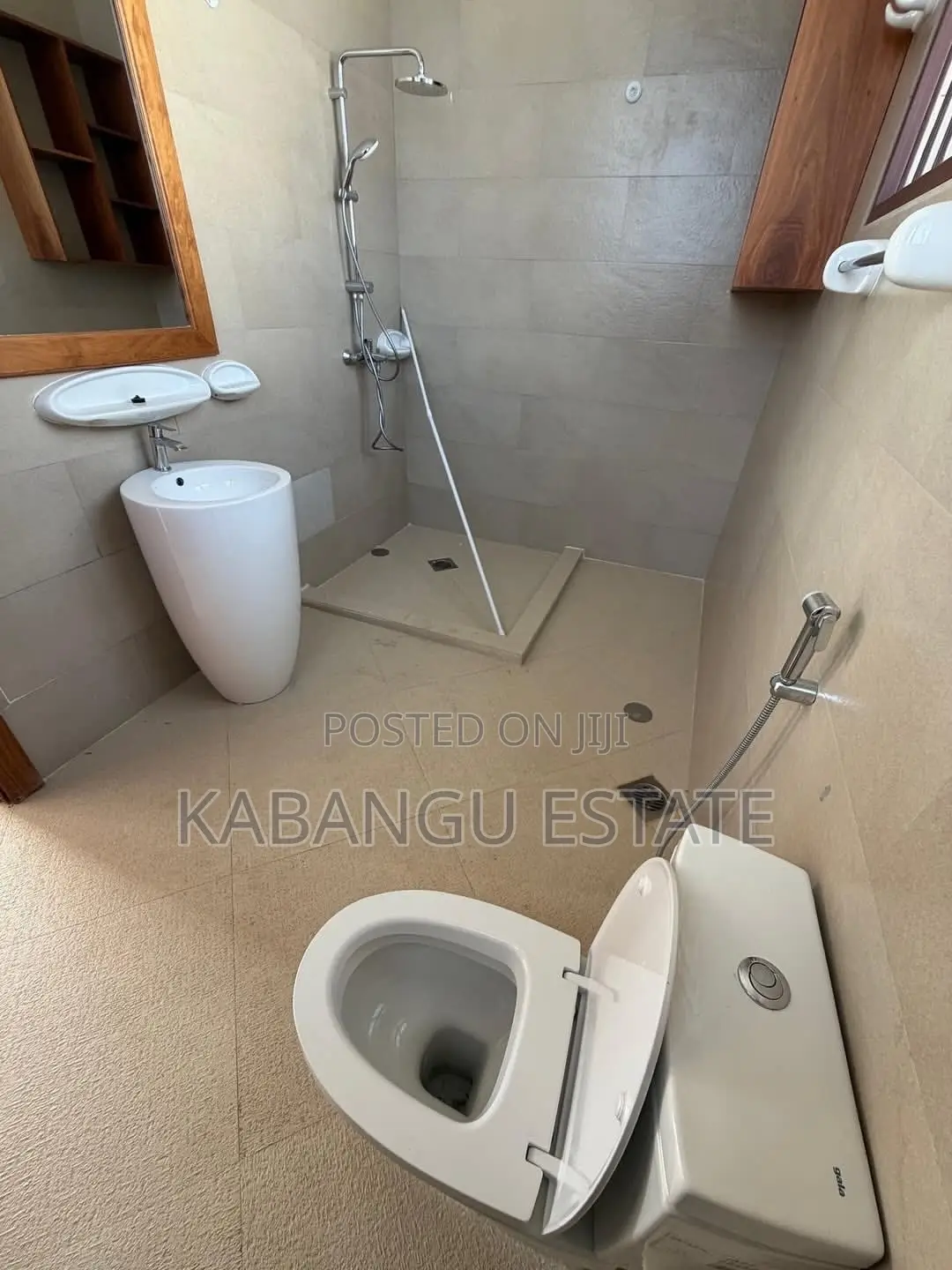 Furnished 4bdrm Villa in Oysterbay for rent