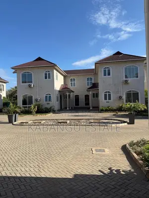 Furnished 4bdrm Villa in Oysterbay for rent