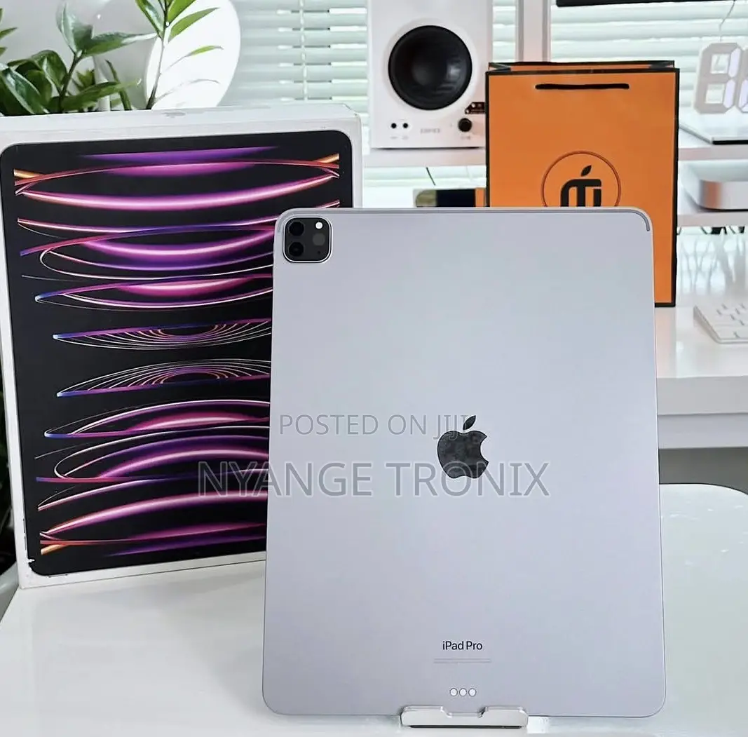 New Apple iPad Pro 12.9 (2022) 128 GB Silver