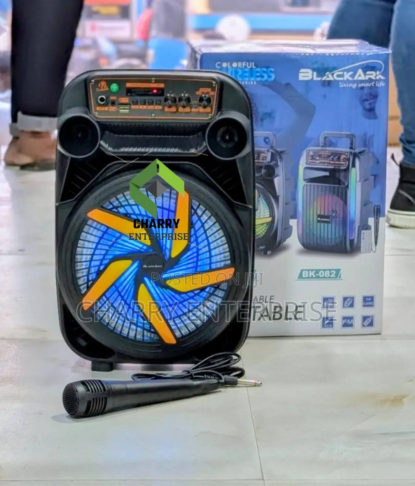 Blackark Portable Rechargeable Speaker Wired Mic 8-Inch Driver Unit
