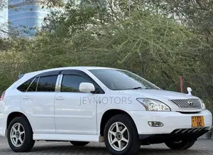 Toyota Harrier 2005 White