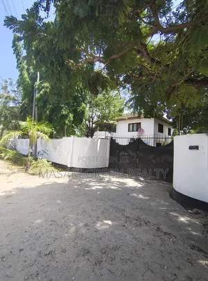 4bdrm Maisonette in Masaki, Oyster Bay for sale