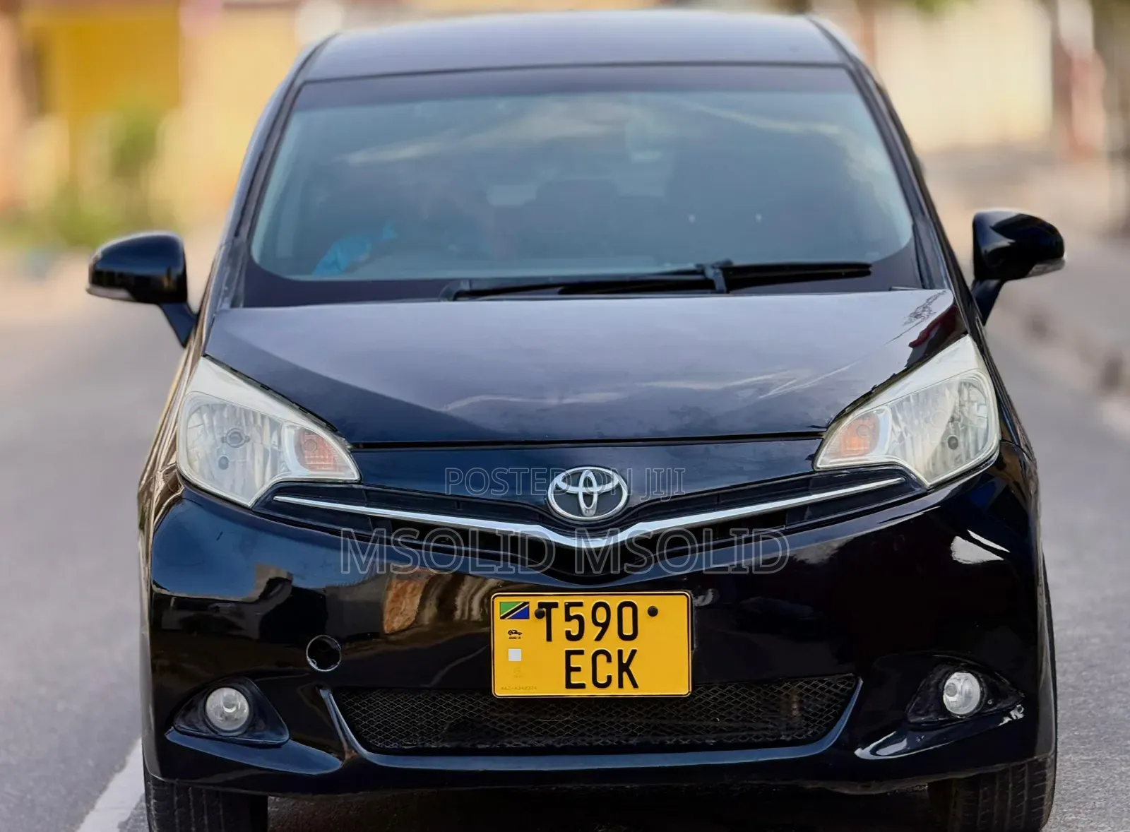Toyota Ractis 2012 Black