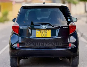 Toyota Ractis 2012 Black
