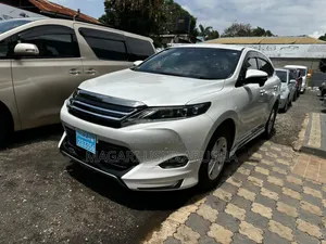Toyota Harrier 2015 White