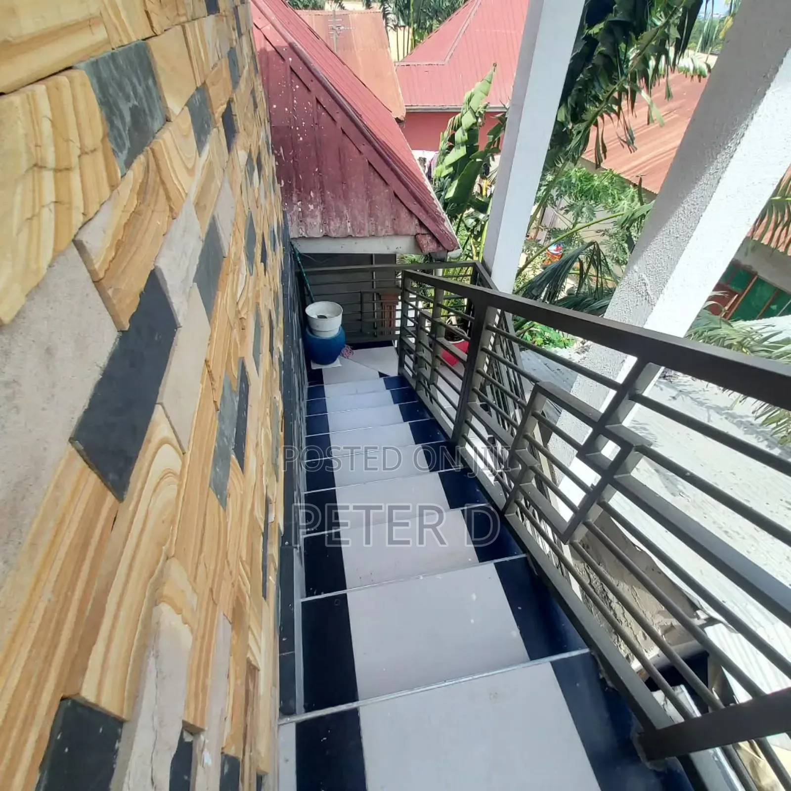 1bdrm Apartment in Kimara for rent
