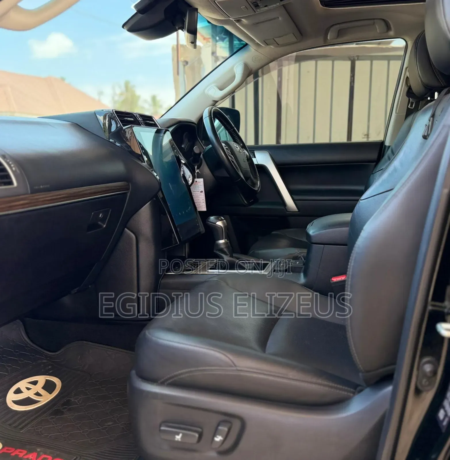 Toyota Land Cruiser Prado 2022 Black