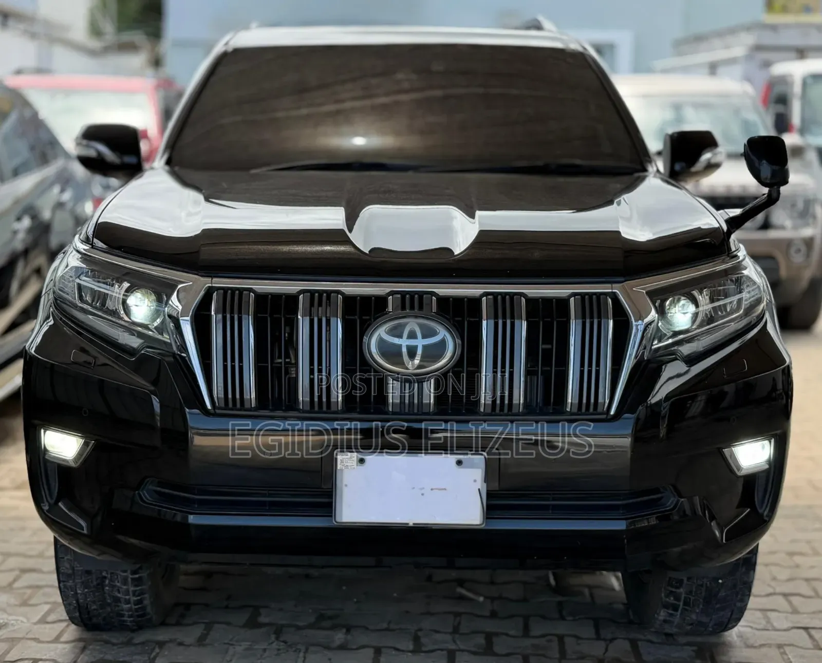 Toyota Land Cruiser Prado 2022 Black