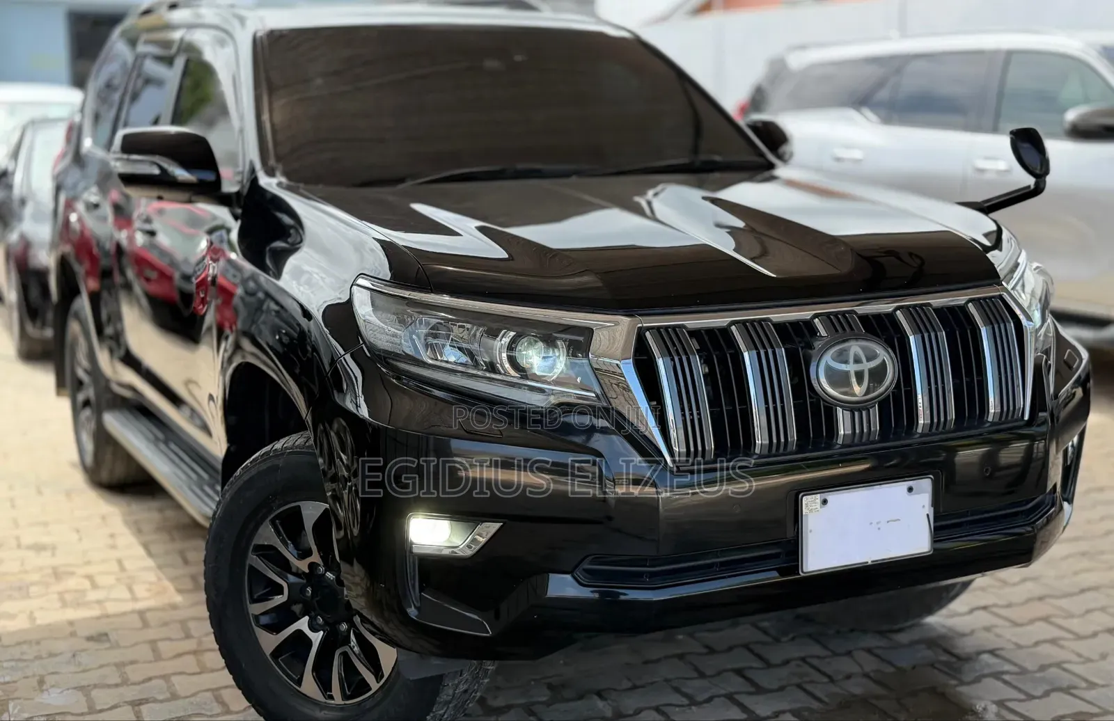 Toyota Land Cruiser Prado 2022 Black