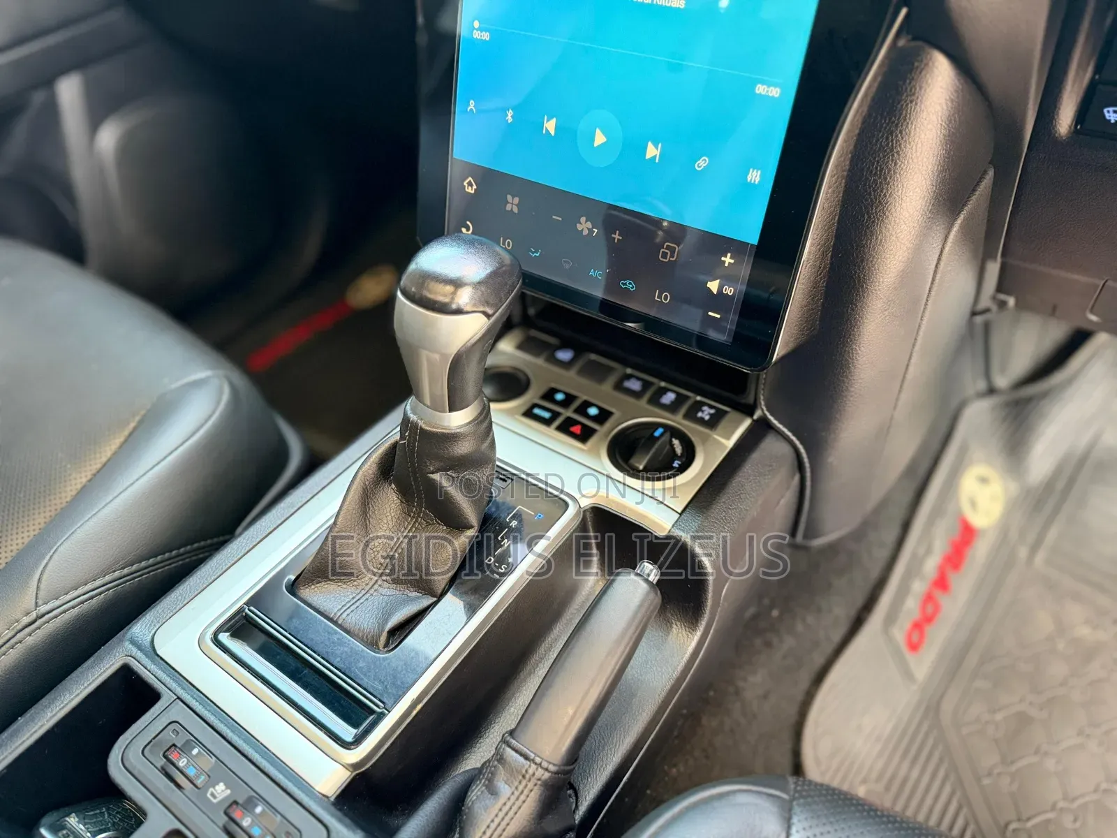 Toyota Land Cruiser Prado 2022 Black