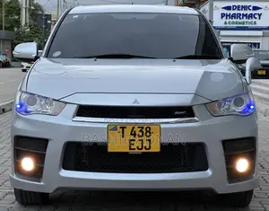 Mitsubishi Outlander 2011 Silver