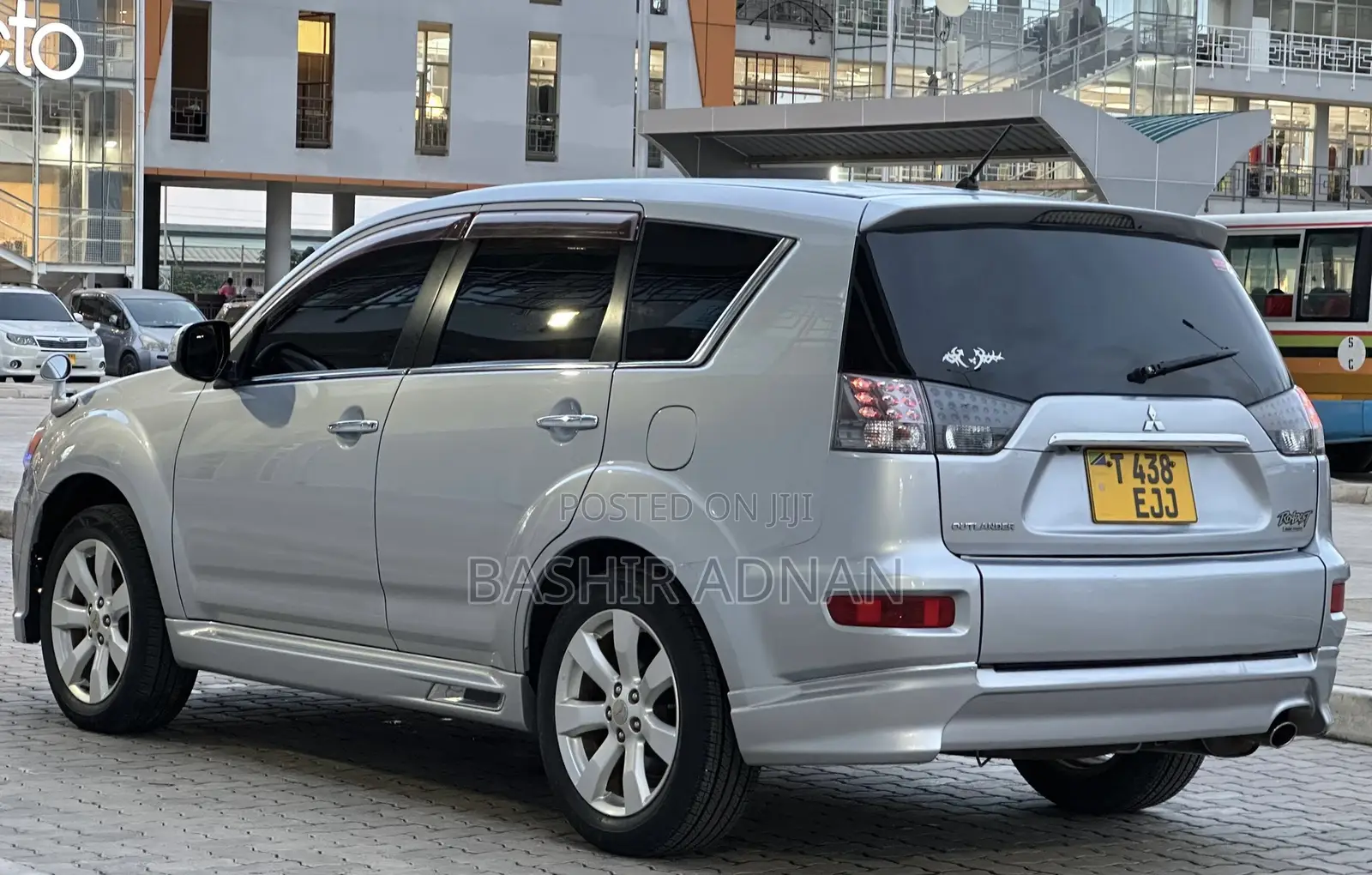 Mitsubishi Outlander 2011 Silver