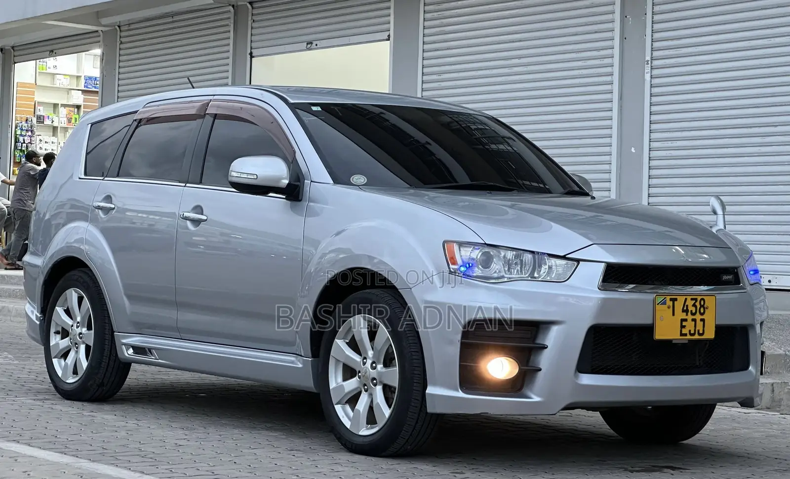 Mitsubishi Outlander 2011 Silver