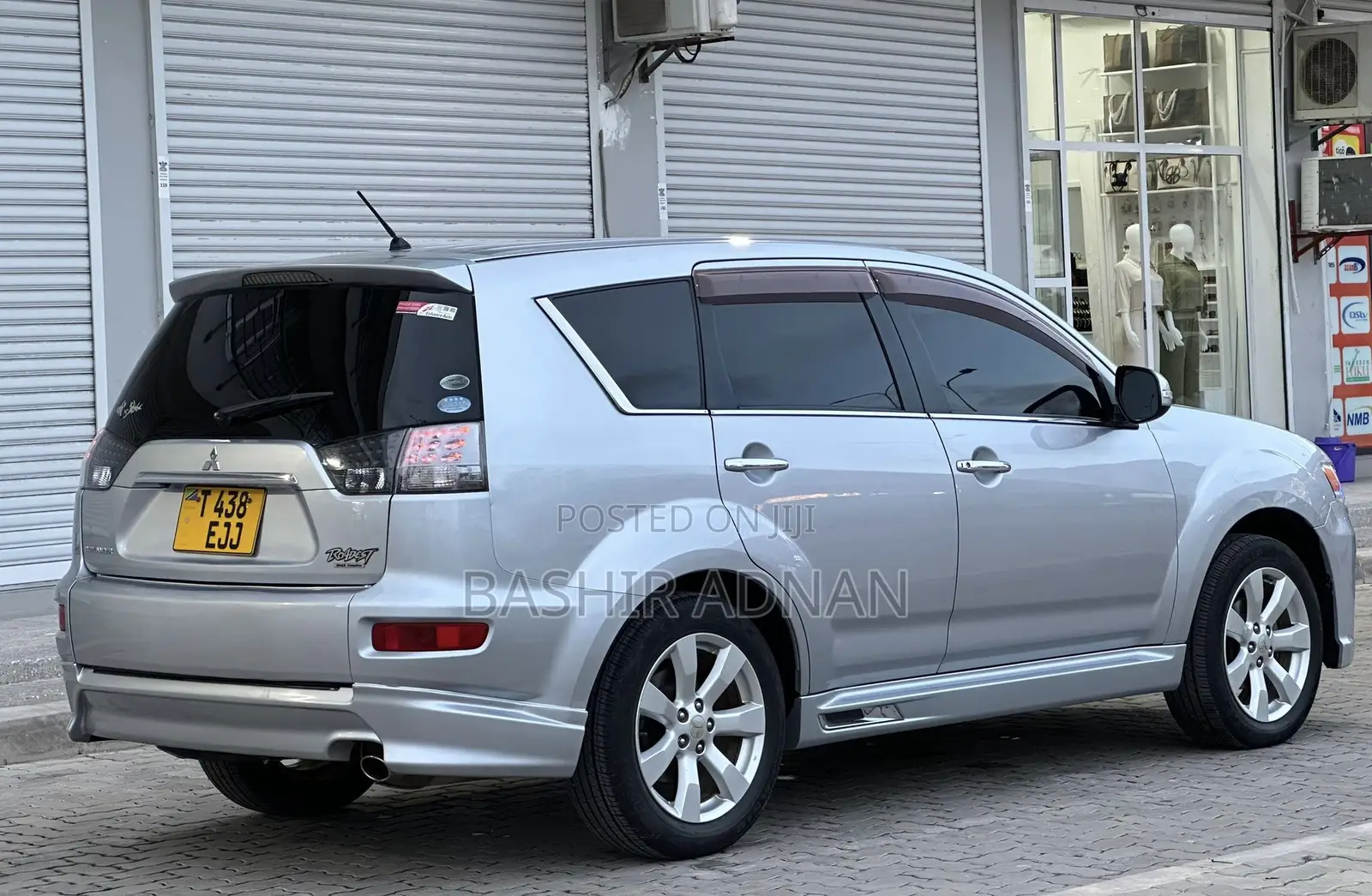 Mitsubishi Outlander 2011 Silver