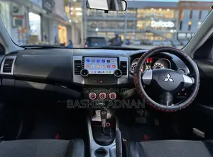 Mitsubishi Outlander 2011 Silver