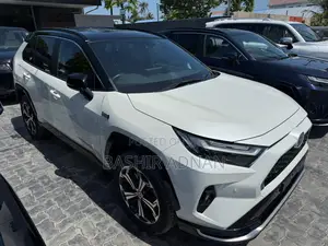 Toyota RAV4 2024 White