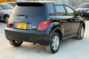Toyota IST 2003 Black