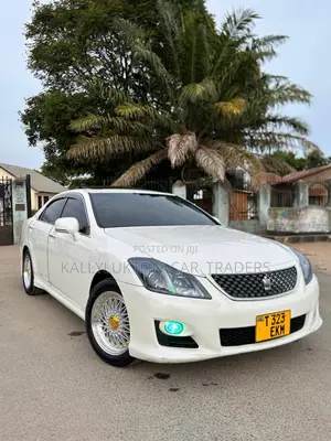 Toyota Crown 2008 White