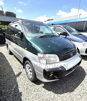 Toyota TownAce Noah 1998 Green