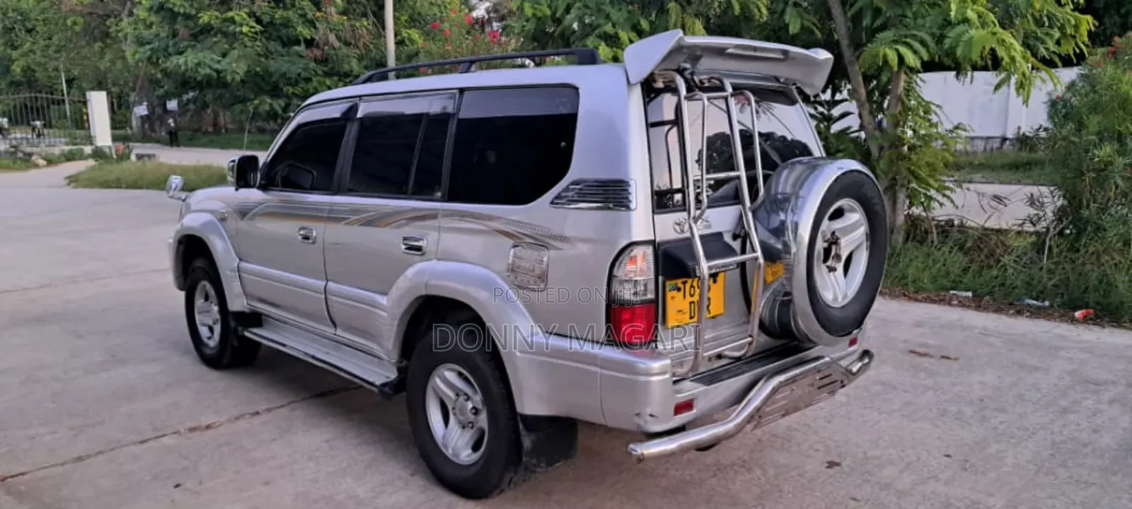 Toyota Land Cruiser Prado 2001 Silver