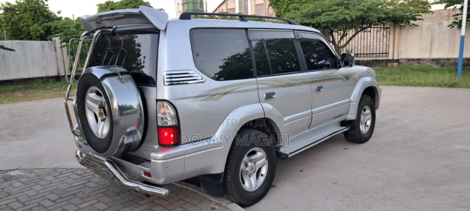 Toyota Land Cruiser Prado 2001 Silver