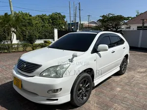 Toyota Harrier 2.4 2005 White