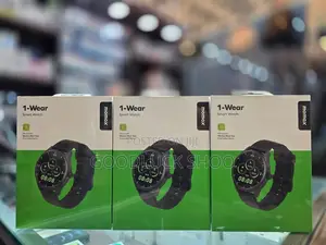 Momax 1wear Smart Watch