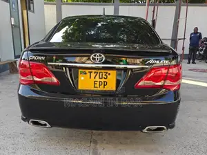 Toyota Crown 2009 Black