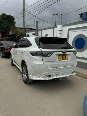Toyota Harrier 2016 White