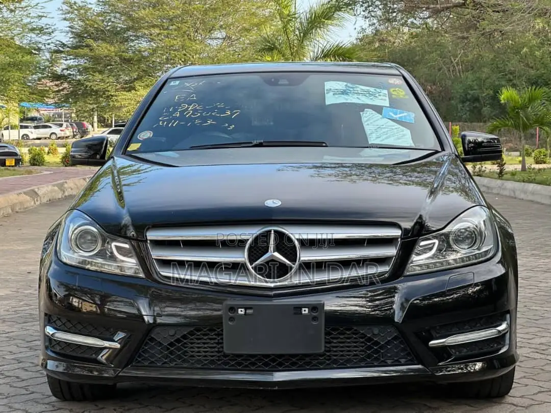 Mercedes-Benz C-Class 2012 Black