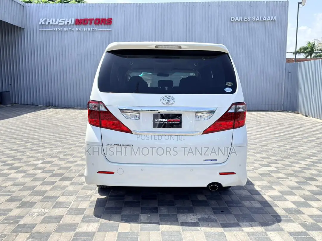 Toyota Alphard 2008 White