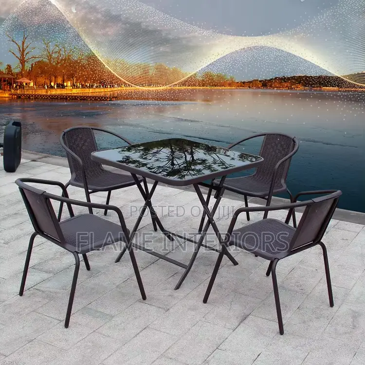 Outdoor Table Set (With 4 Chairs)