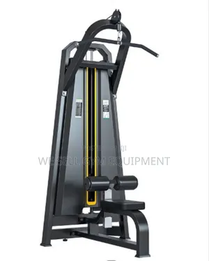 Lat Pulldown Machine