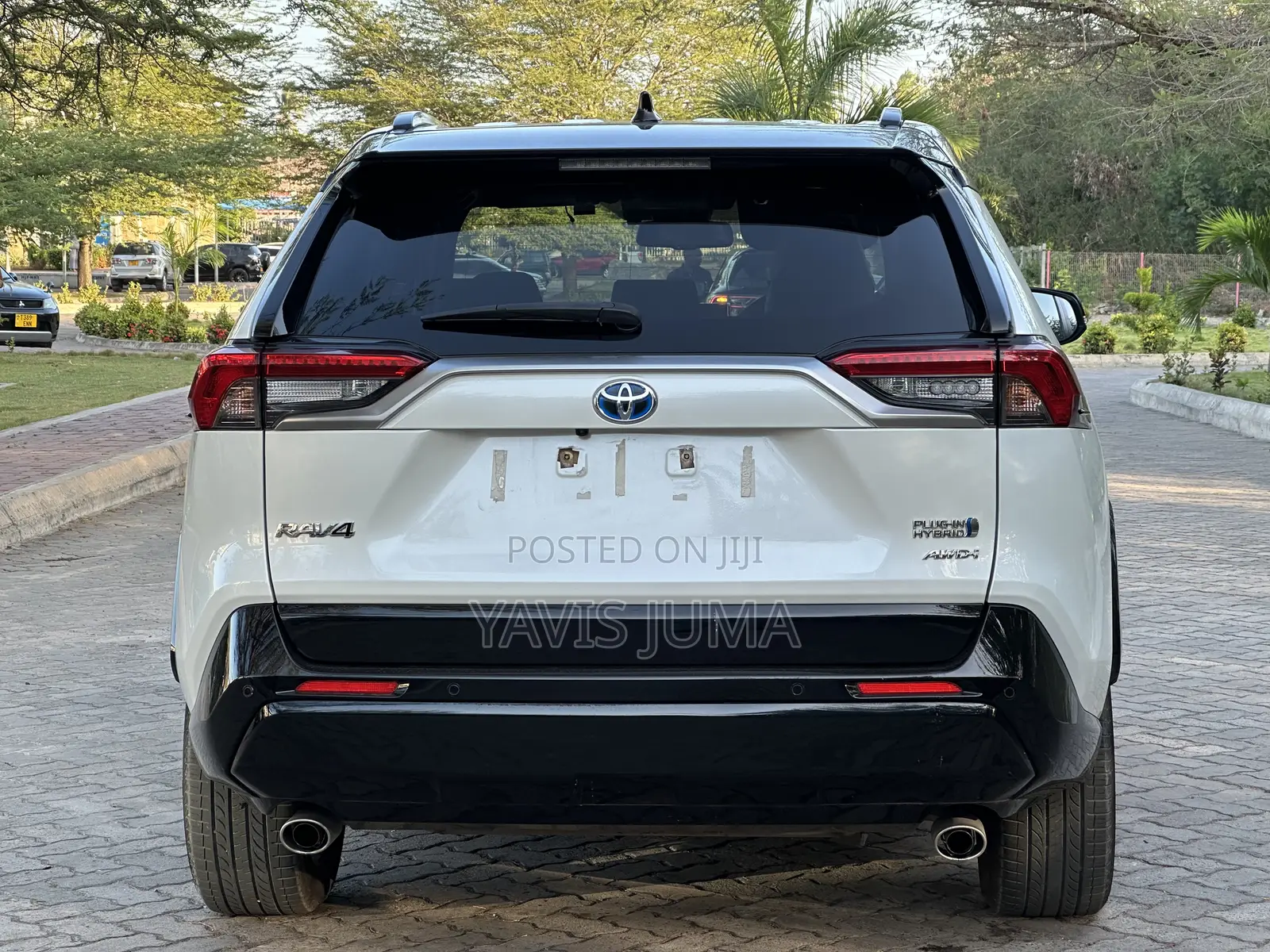 Toyota RAV4 2024 White