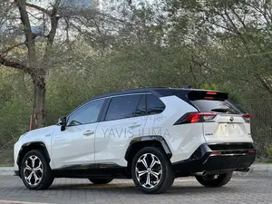 Toyota RAV4 2024 White