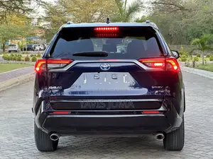 Toyota RAV4 2024 Blue