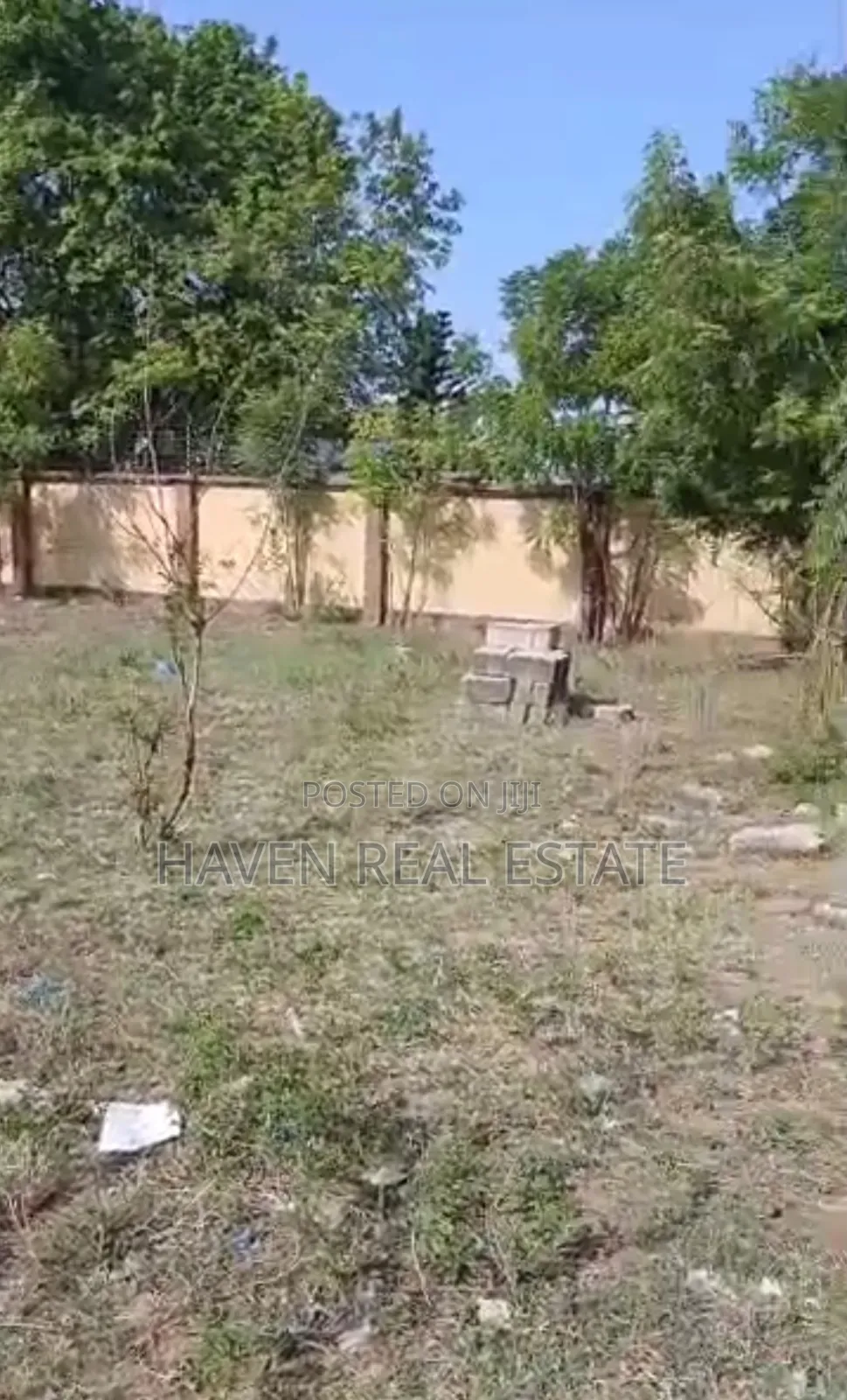 Kiwanja Kinauzwa Mbweni Ubungo