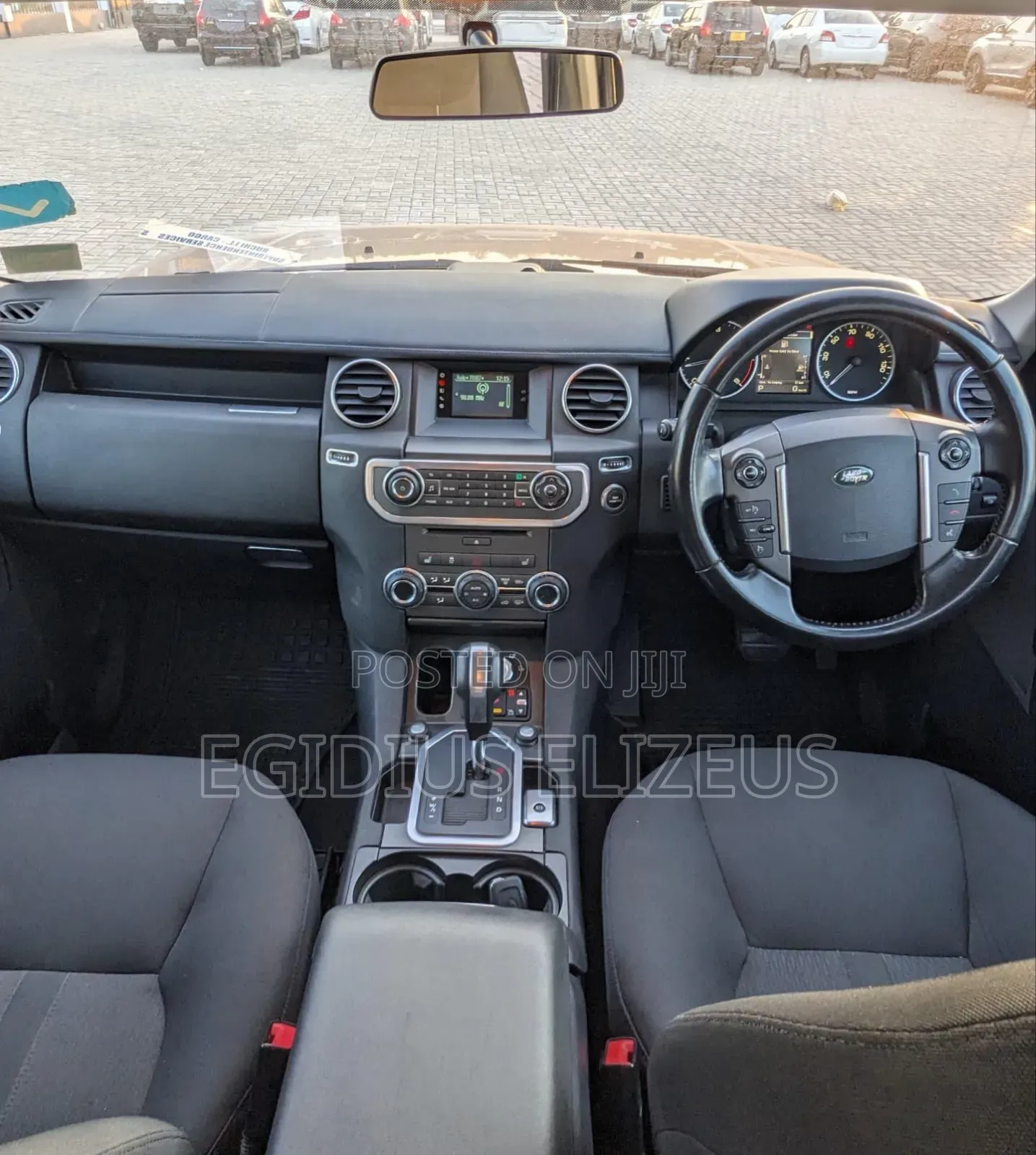 Land Rover Discovery 2013 Gray