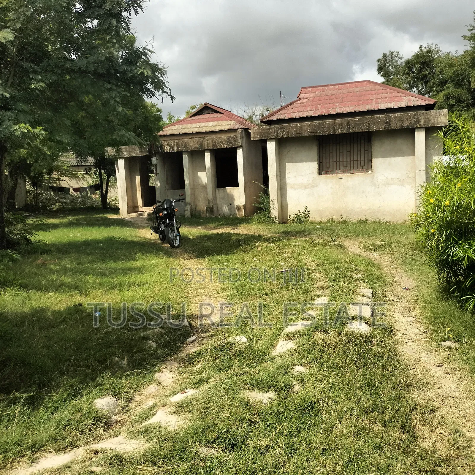 Plot/House for Sale in Mbezibeach Rainbow