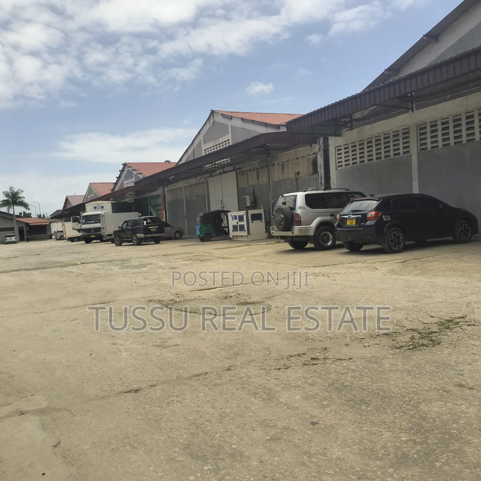 Ware House for Rent in Mikochen Area